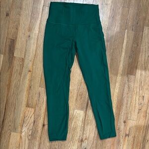 Lululemon Wunder Under 25” Everglade Green size 6 leggings